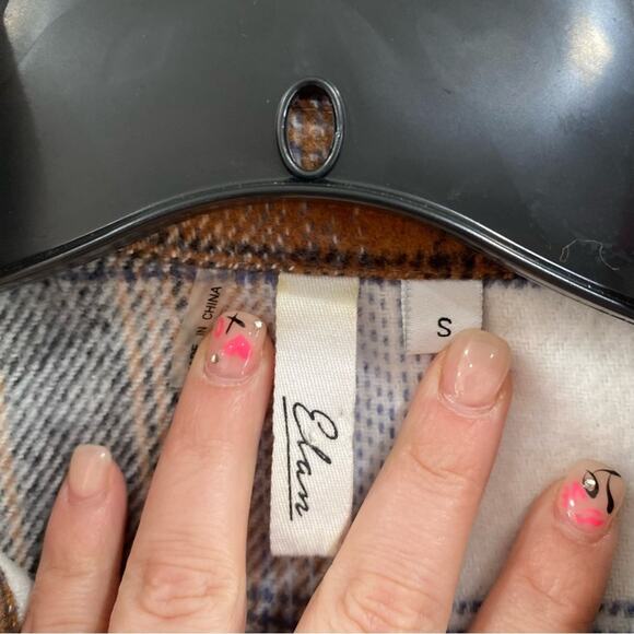 Elan | Riley Plaid Shacket - Picture 5 of 11